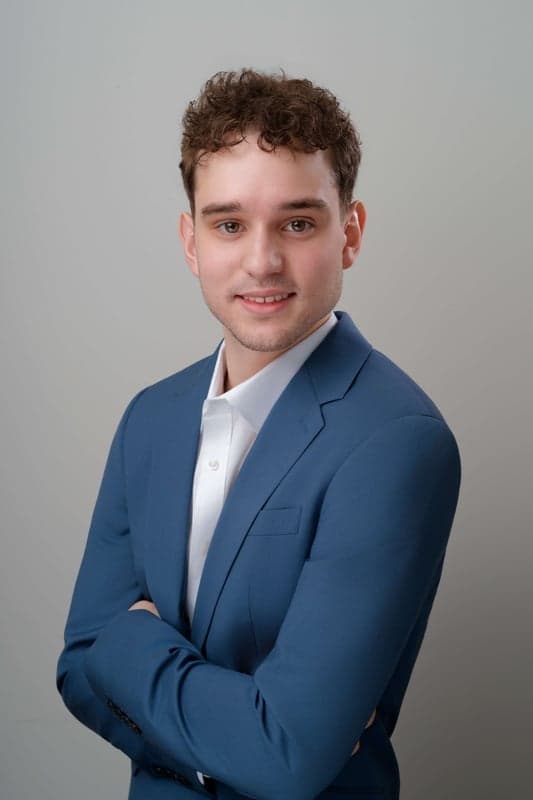 Daniel Izeti