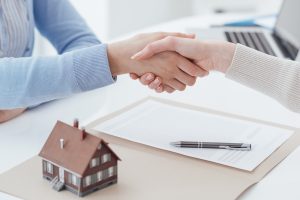 Read more about the article How to Work With a Mortgage Broker to Get a Better Loan Deal?